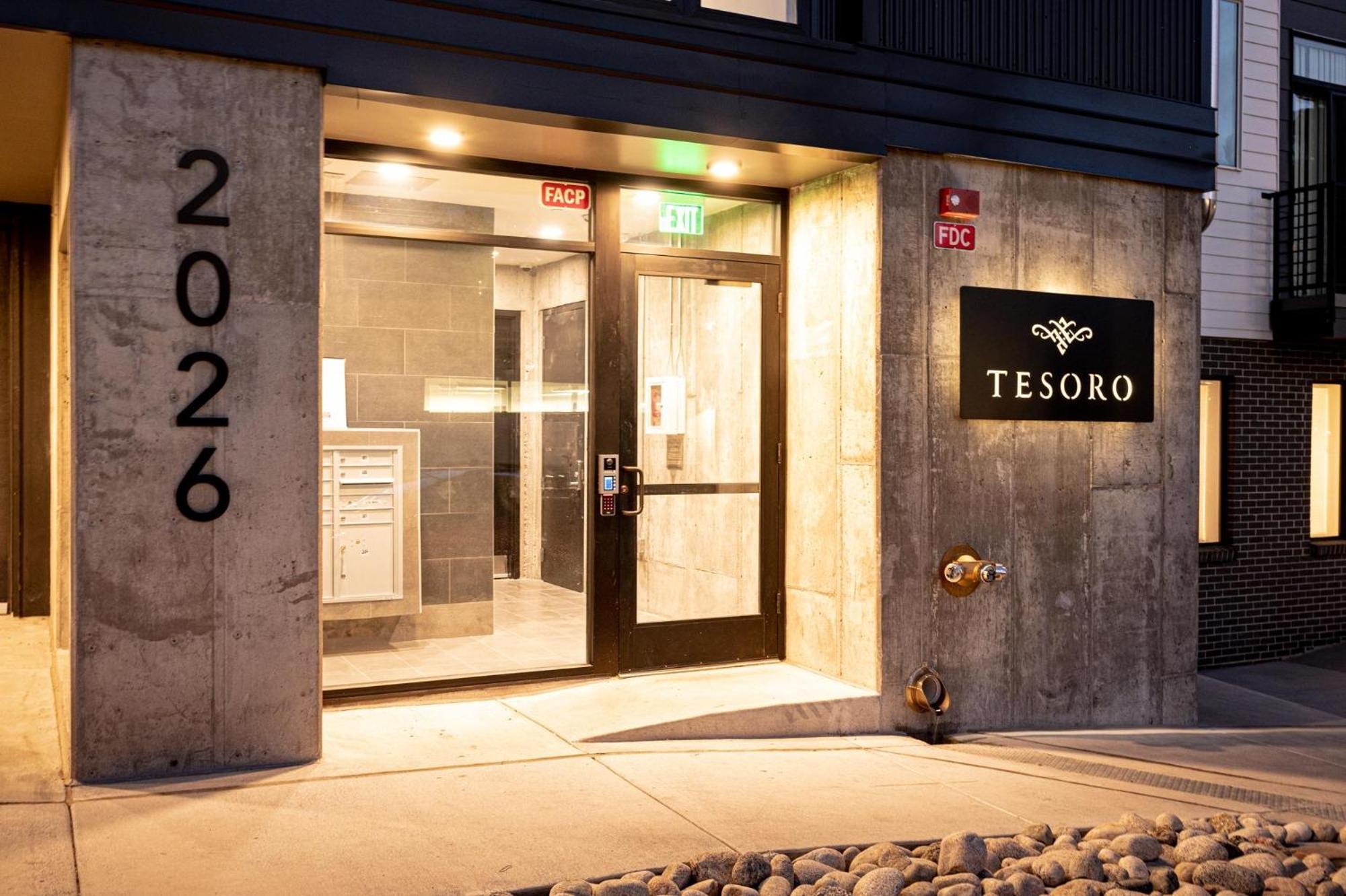 Gameday Oasis - Private Balcony - Jefferson Park - Tesoro Villa Denver Luaran gambar