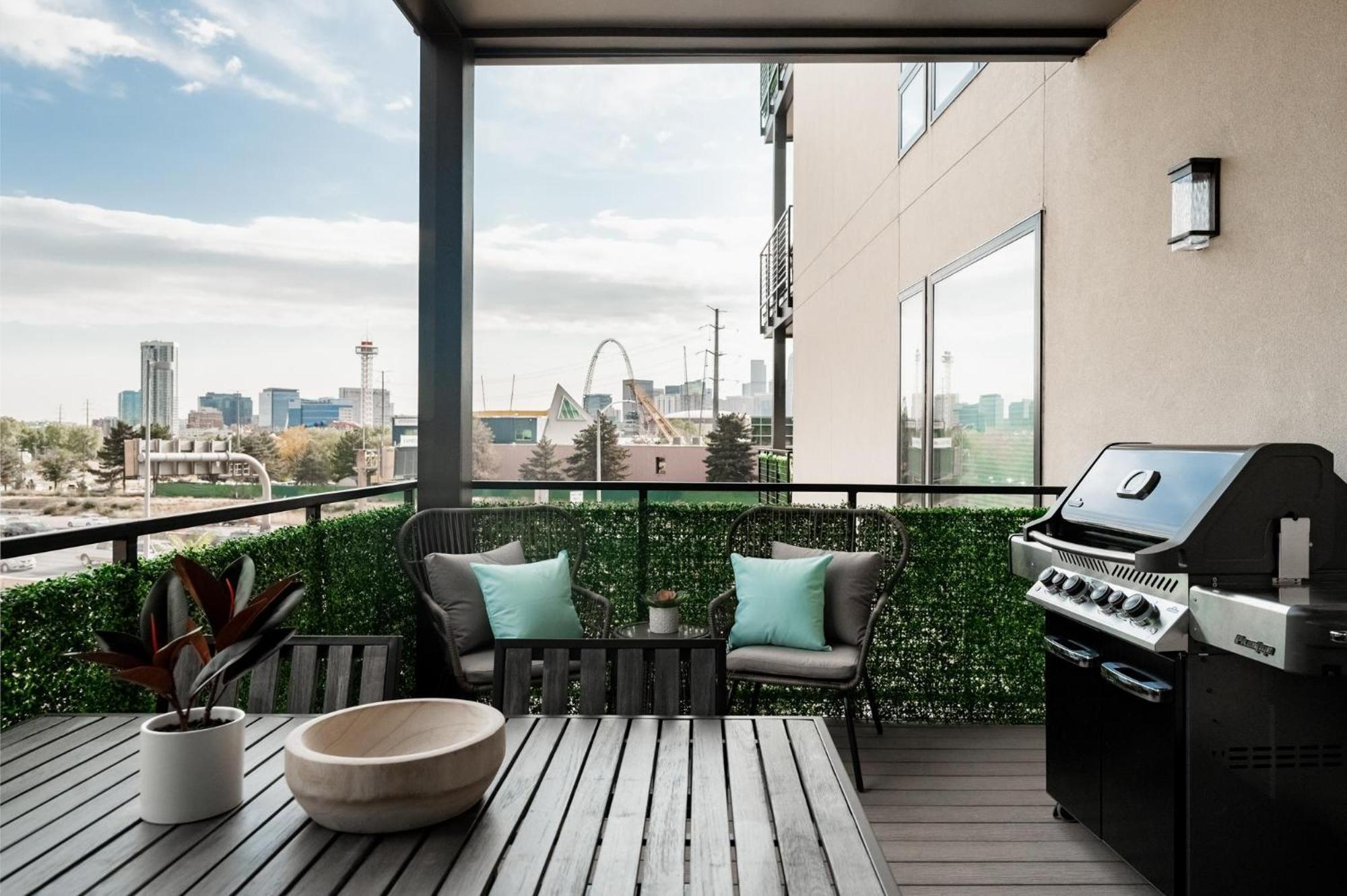 Gameday Oasis - Private Balcony - Jefferson Park - Tesoro Villa Denver Luaran gambar